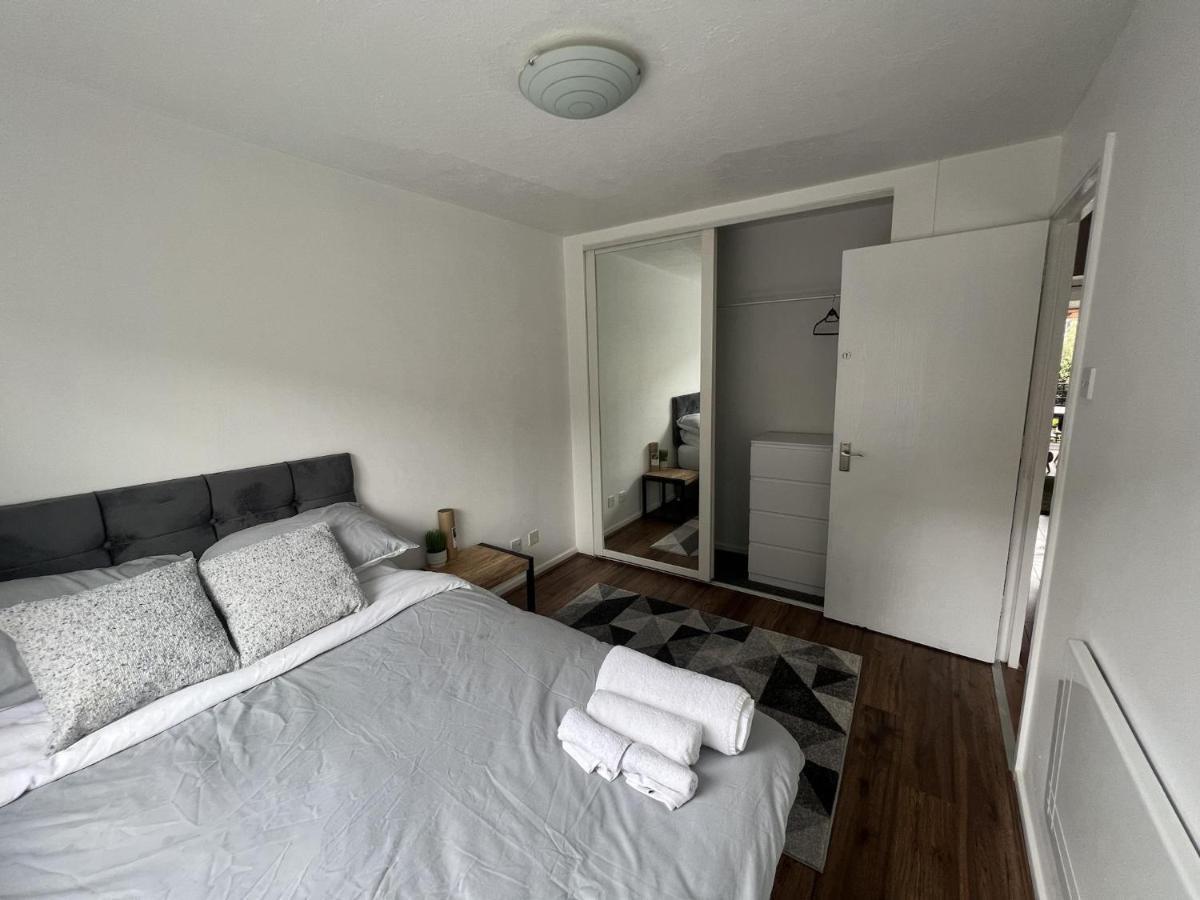 Canary Wharf Haven - Spacious & Homely Entire 1 Bedroom Flat London Ngoại thất bức ảnh