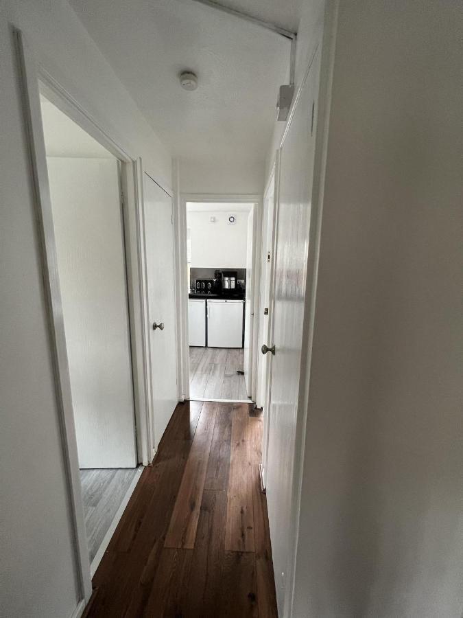 Canary Wharf Haven - Spacious & Homely Entire 1 Bedroom Flat London Ngoại thất bức ảnh