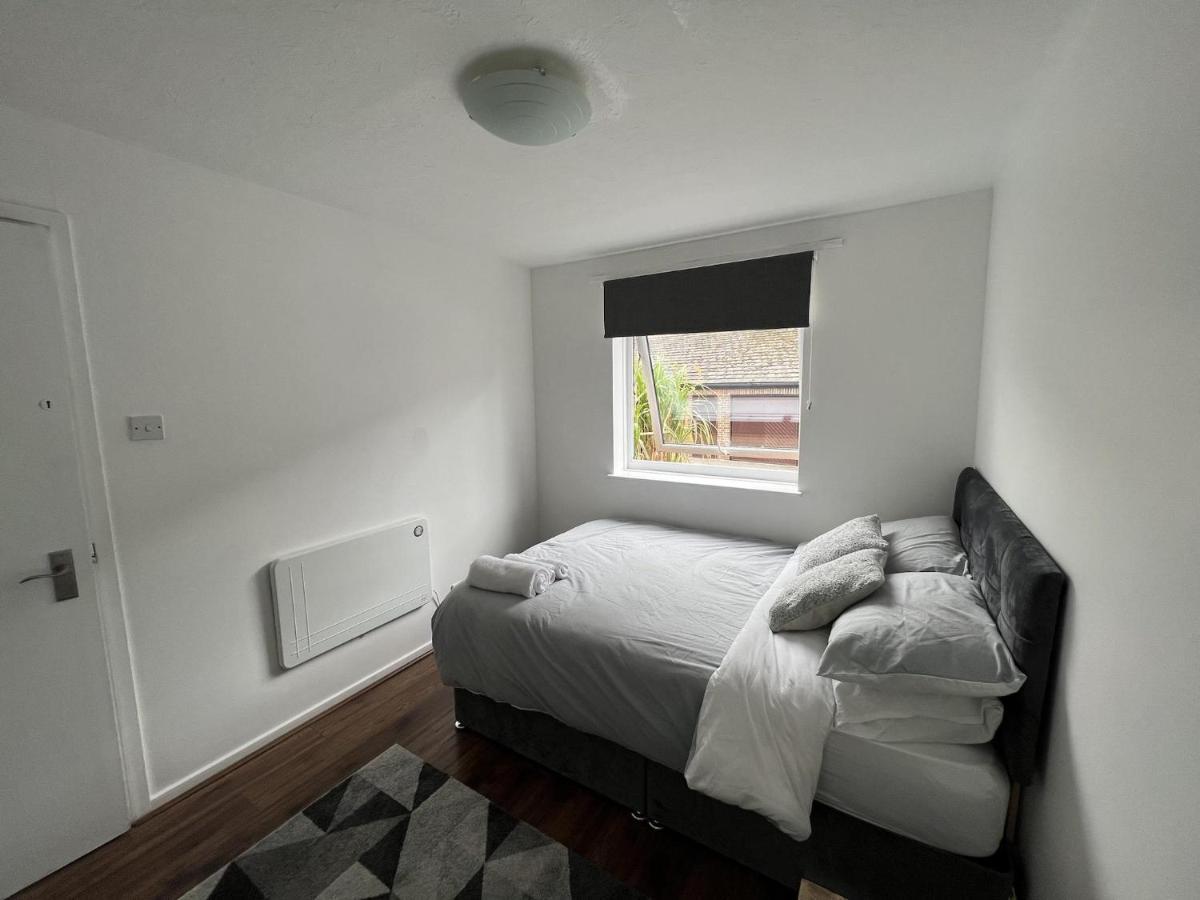 Canary Wharf Haven - Spacious & Homely Entire 1 Bedroom Flat London Ngoại thất bức ảnh